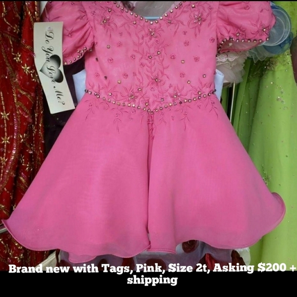 Pageant Dresses - Picture 14 of 16